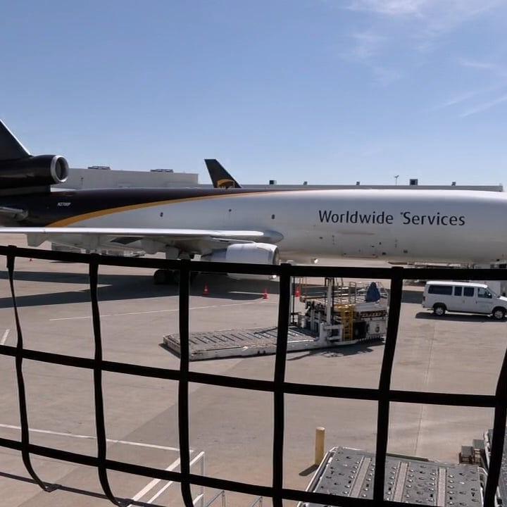 'A sense of pride' | UPS crew excited to fly A300 Airbus in Thunder Over Louisville Airshow